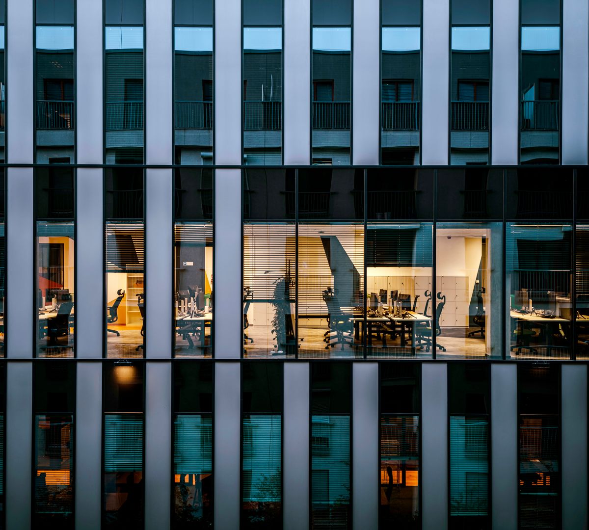 Claude AI Trainer in the UK — hands-on corporate workshop by Skillopedia
